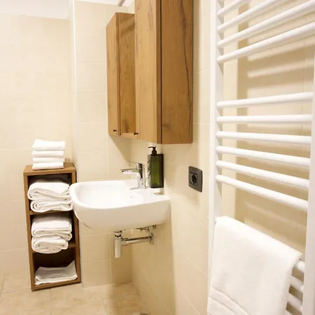 Hostel Corte Milano Rozzano