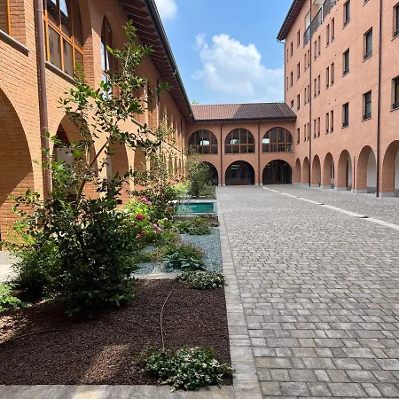 Corte Milano Hostel Rozzano