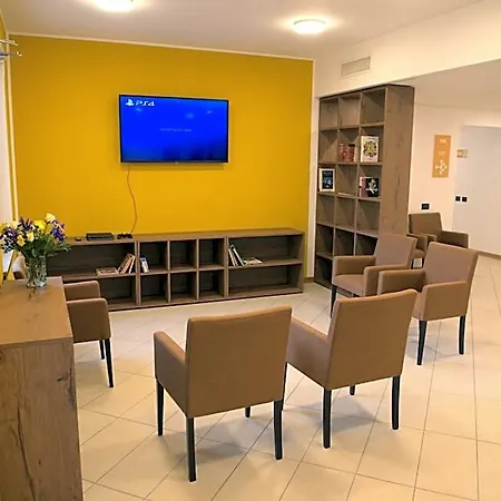 Corte Milano Hostel Rozzano